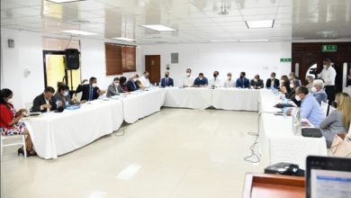 Autoridades de salud y especialidades médicas