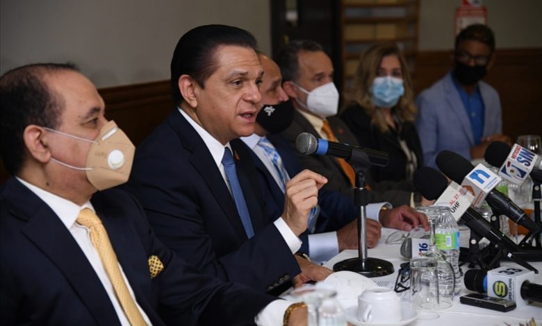 Autoridades de salud