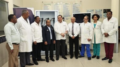 Entrega de equipos al Hospital Gautier