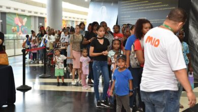 Padres y niños participantes actividad