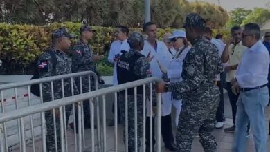 Médicos cirujanos y de otras especialidades protestanfrente a la SCJ