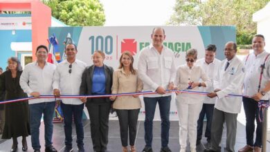 Promese inaugura farmacia