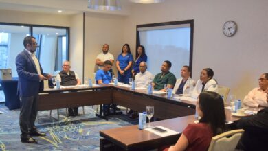 Farmaconal realiza capacitación a médicos