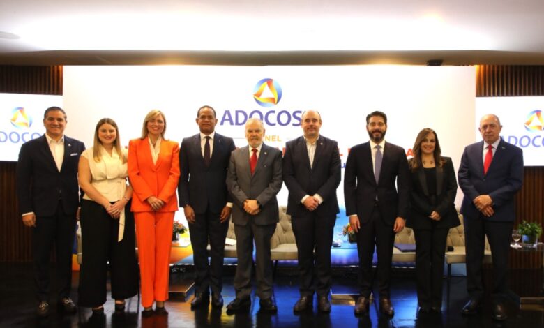SISALRIL realiza panel