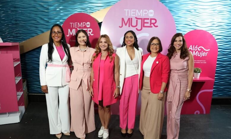 Mujer escenario que recibio decenas de mujeres