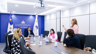 Ministro de Salud trara enfermedades