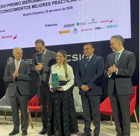 Premio a la calidad se reconoce Hospital Hugo Mendoza