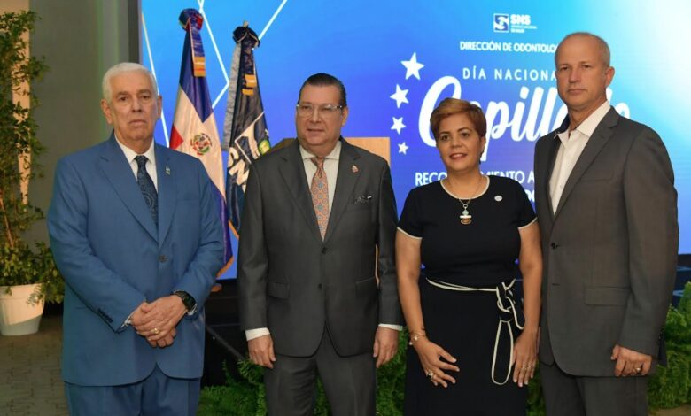 Odontologos participan acticidad de Cepillado